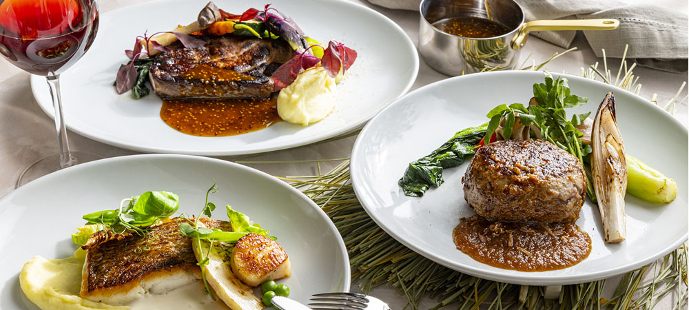 みなとみらい ランチビュッフェ|眺望とメインが選べるランチ