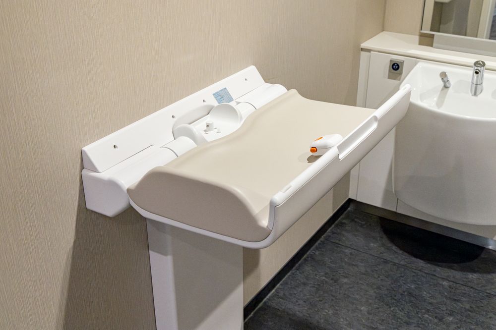 多目的トイレのおむつ交換台